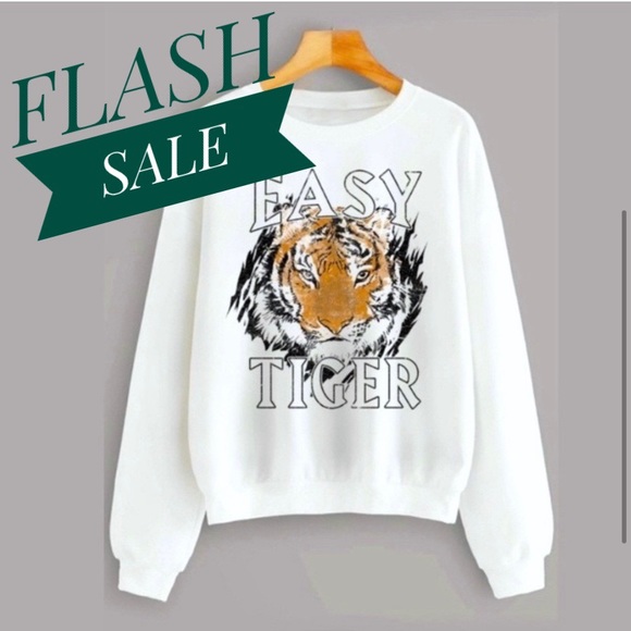 Soft White Oversized Graphic Sweatshirt~ EASY TIGER ⭐️BRAND NEW - Picture 3 of 10